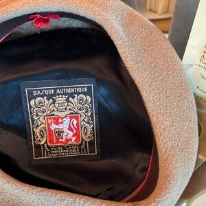 Basque Authentique 100% Wool Tan Beret made & purchased in France Men’s XL